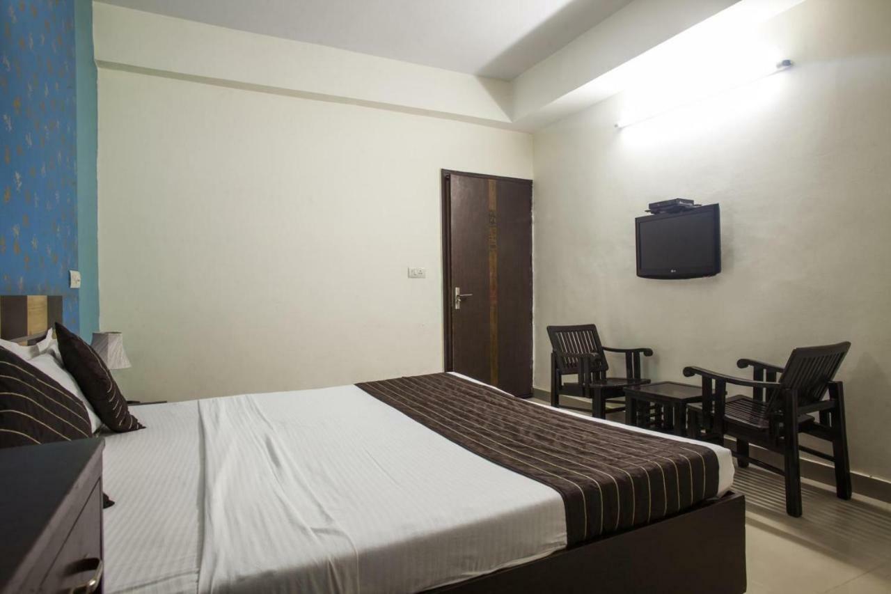 Hotel Airport City Neu-Delhi Exterior foto